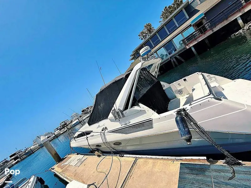 Slide: The Image of Bayliner 3555 Avanti 1990 - 16464416