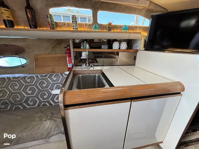 Slide: The Image of Bayliner 3555 Avanti 1990 - 16501354