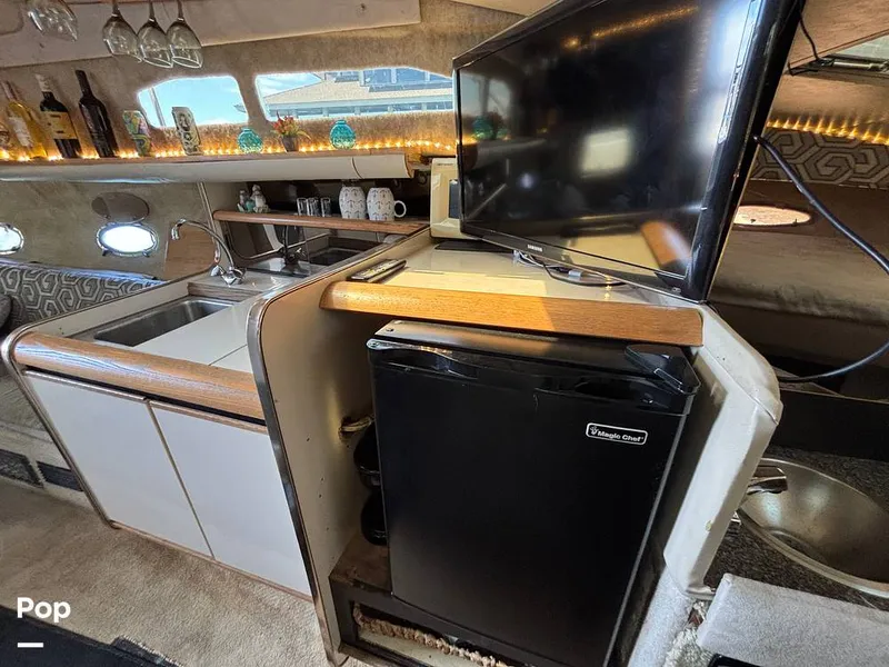 Slide: The Image of Bayliner 3555 Avanti 1990 - 16501359