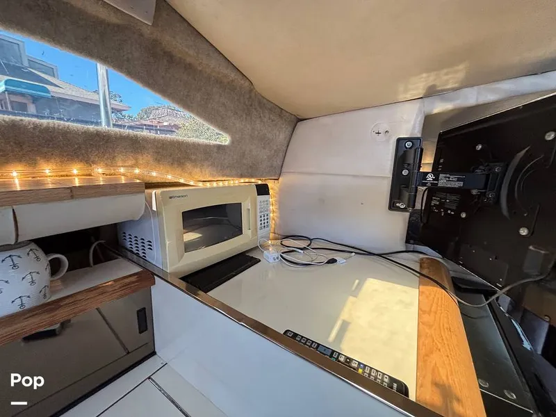 Slide: The Image of Bayliner 3555 Avanti 1990 - 16501356