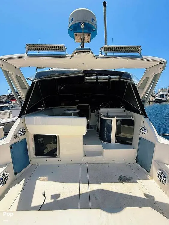 Slide: The Image of Bayliner 3555 Avanti 1990 - 16464420