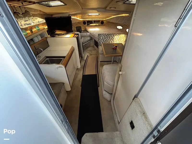 Slide: The Image of Bayliner 3555 Avanti 1990 - 16501384
