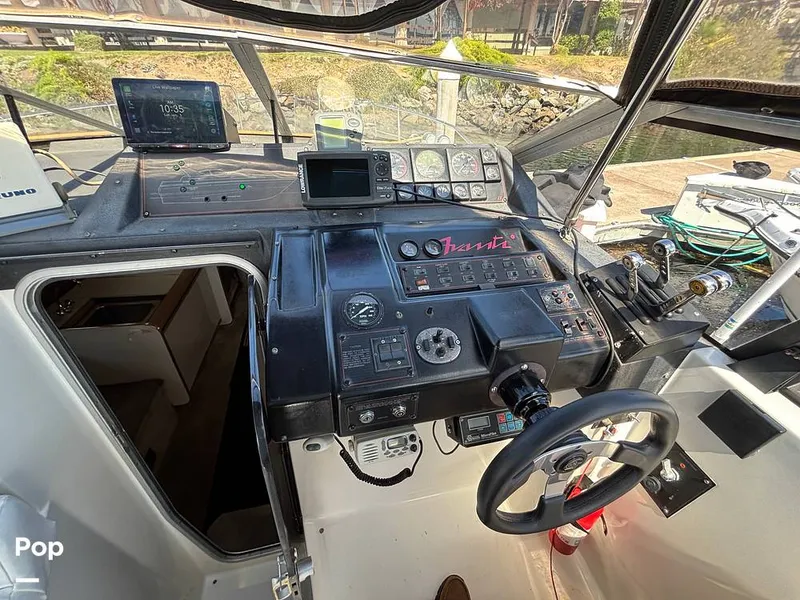 Slide: The Image of Bayliner 3555 Avanti 1990 - 16501401