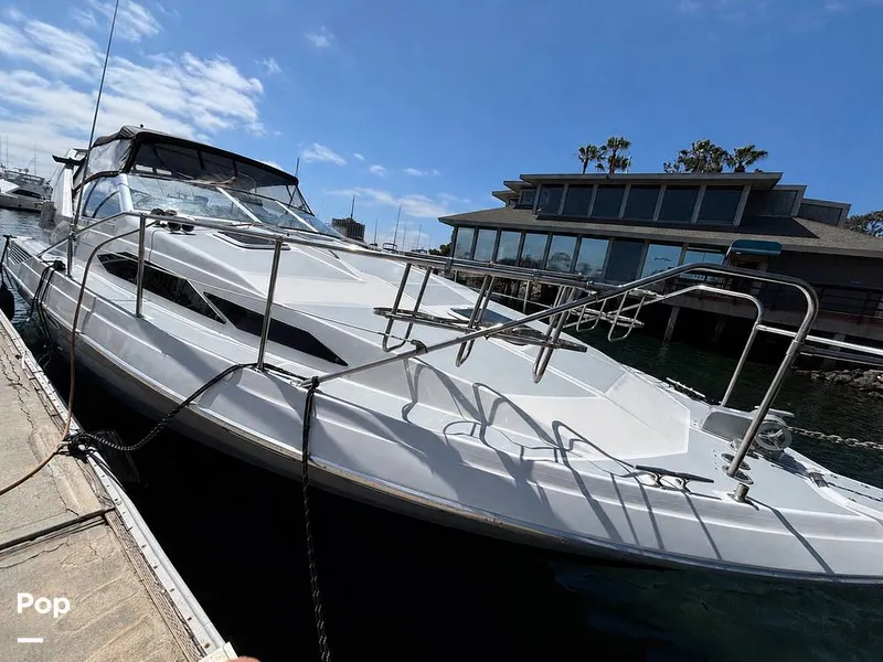 Slide: The Image of Bayliner 3555 Avanti 1990 - 16506471