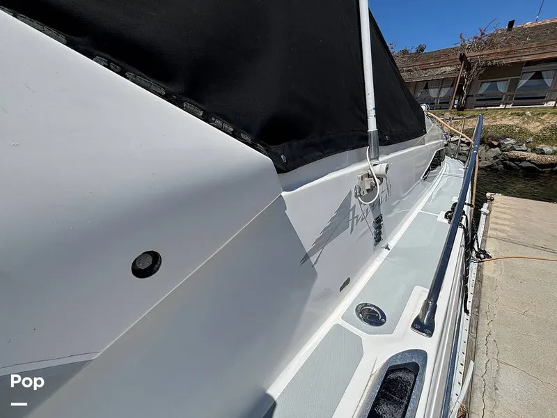 Slide: The Image of Bayliner 3555 Avanti 1990 - 16501451