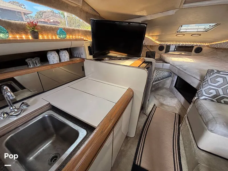 Slide: The Image of Bayliner 3555 Avanti 1990 - 16501380