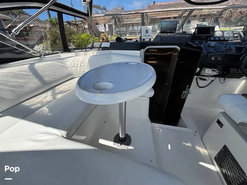 Slide: The Image of Bayliner 3555 Avanti 1990 - 16501405