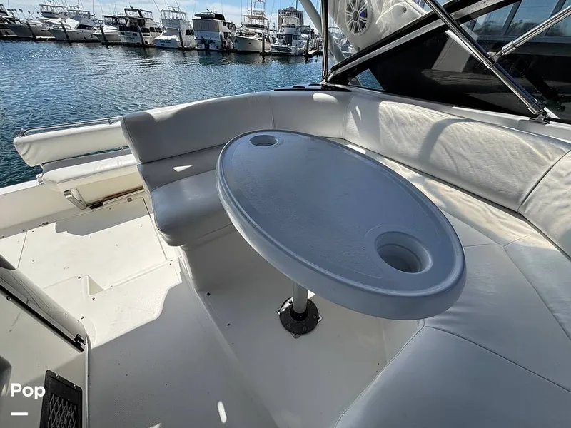 Slide: The Image of Bayliner 3555 Avanti 1990 - 16501421