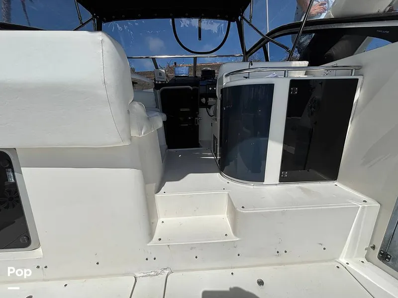 Slide: The Image of Bayliner 3555 Avanti 1990 - 16501413