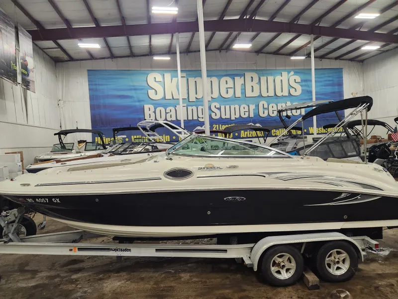 Slide: The Image of Sea Ray 240 SUNDECK 2005 - 1