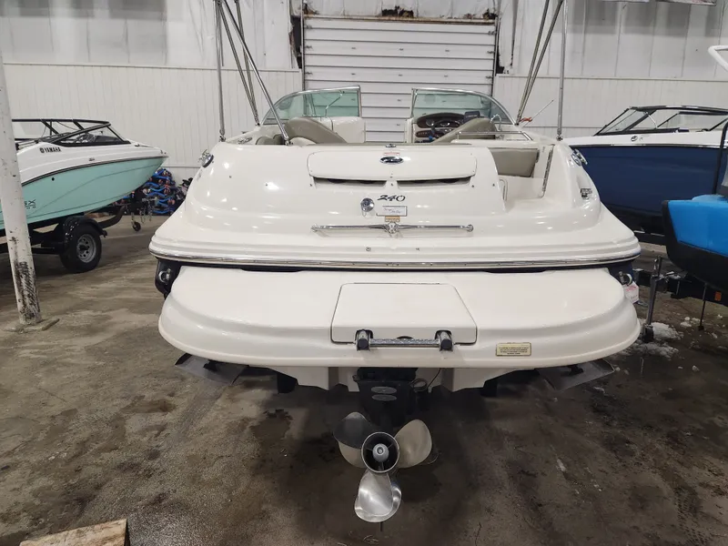 Slide: The Image of Sea Ray 240 SUNDECK 2005 - 4