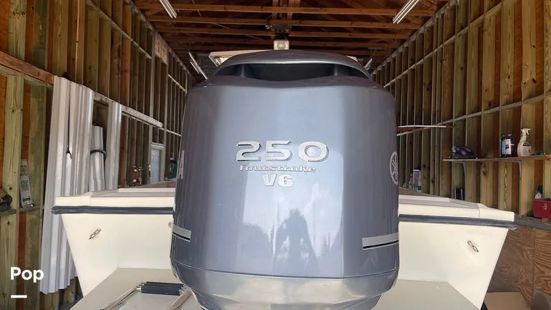 Slide: The Image of Yamaha 250HP 4 stroke - 16405092