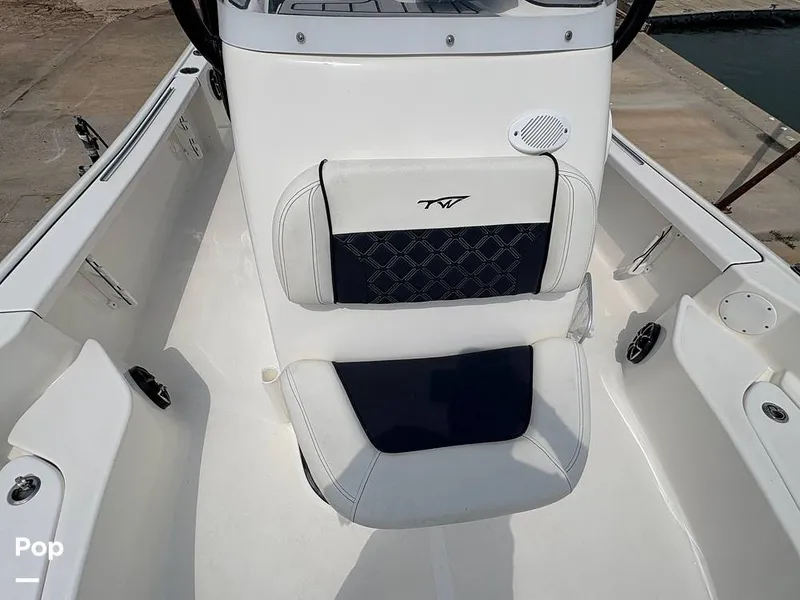 Slide: The Image of Tidewater 2110 Carolina 2021 - 16373206