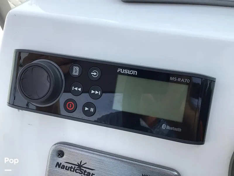 Slide: The Image of NauticStar 223 DC 2025 - 16783467