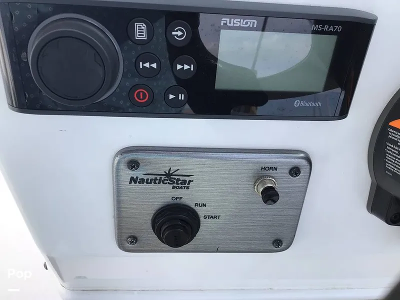 Slide: The Image of NauticStar 223 DC 2025 - 16783463