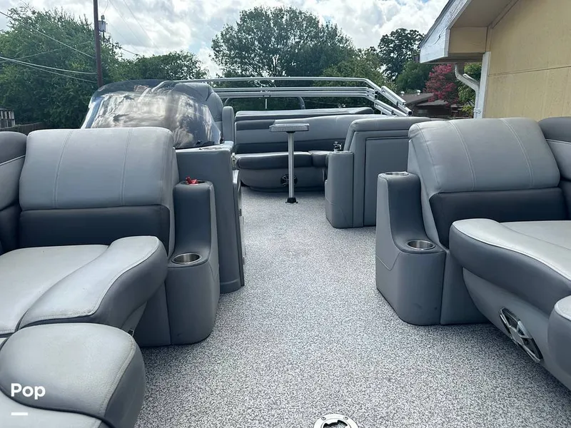 Slide: The Image of Veranda VR20L 2019 - 16563210