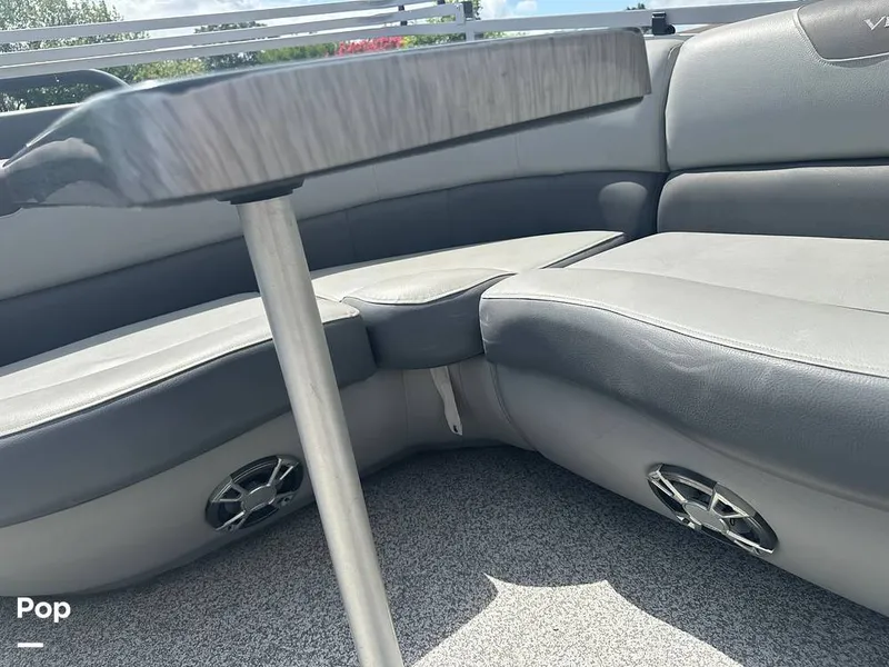 Slide: The Image of Veranda VR20L 2019 - 16563067