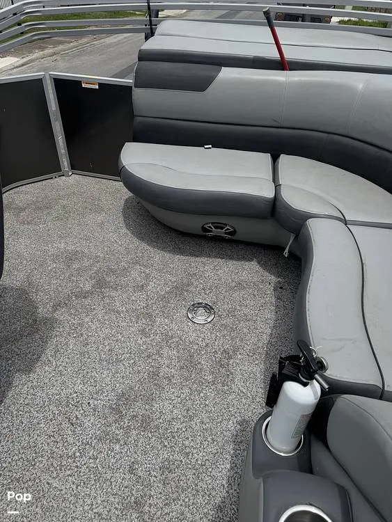 Slide: The Image of Veranda VR20L 2019 - 16404287