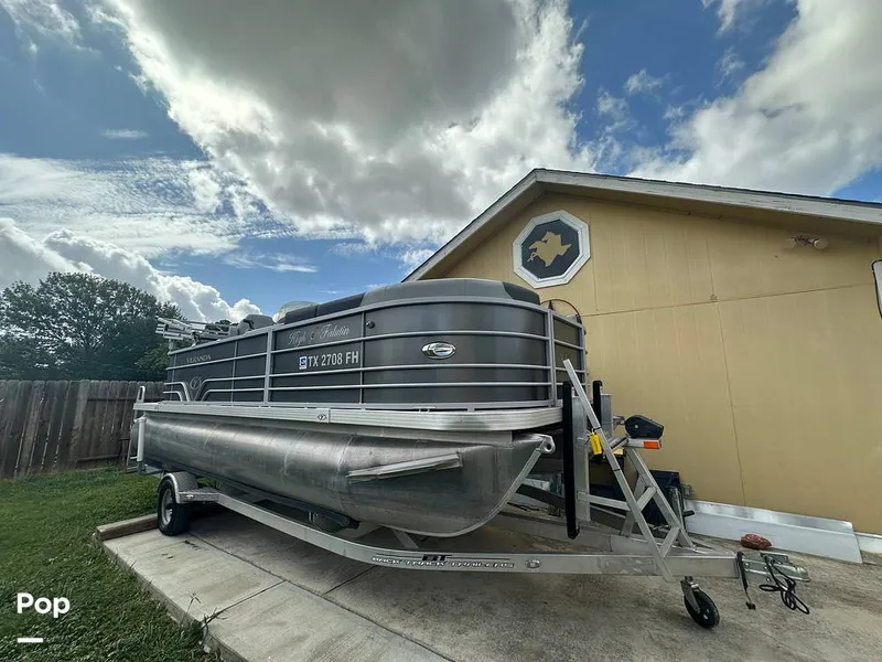 Slide: The Image of Veranda VR20L 2019 - 16563024