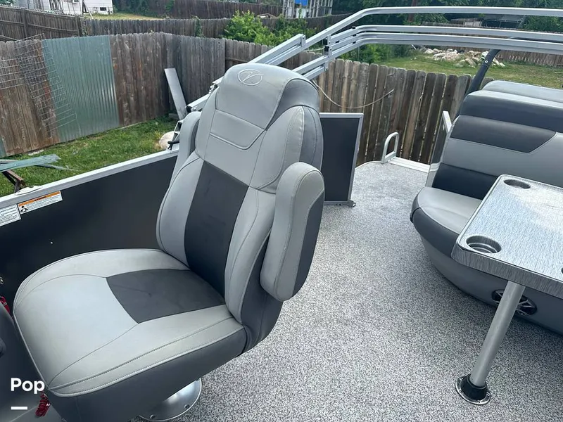 Slide: The Image of Veranda VR20L 2019 - 16563071