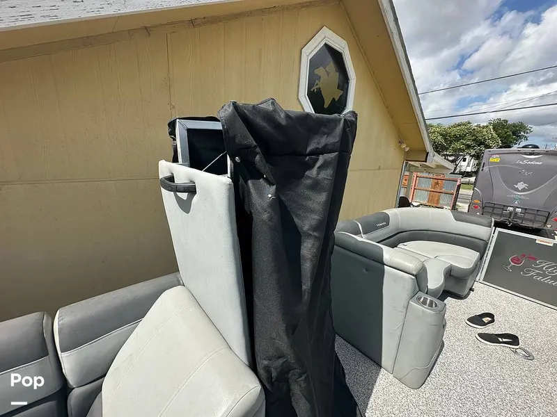 Slide: The Image of Veranda VR20L 2019 - 16563055