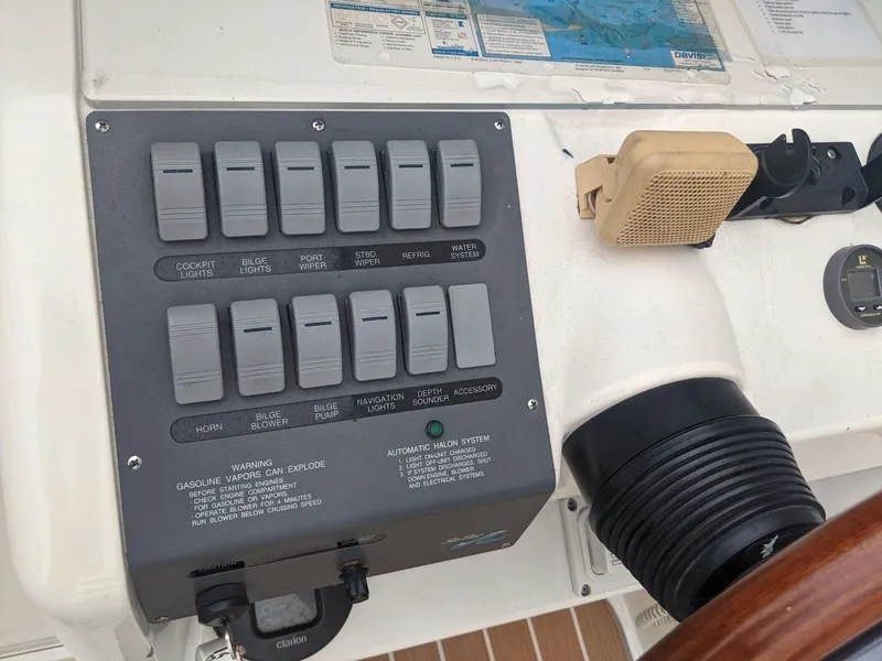 Slide: The Image of Sea Ray 270 SUNDANCER 1996 - 31