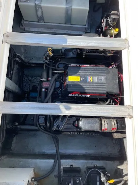 Slide: The Image of Sea Ray 270 SUNDANCER 1996 - 36