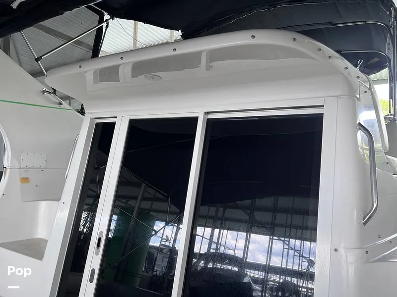 Slide: The Image of Carver Yachts 350 Mariner 1998 - 16570765
