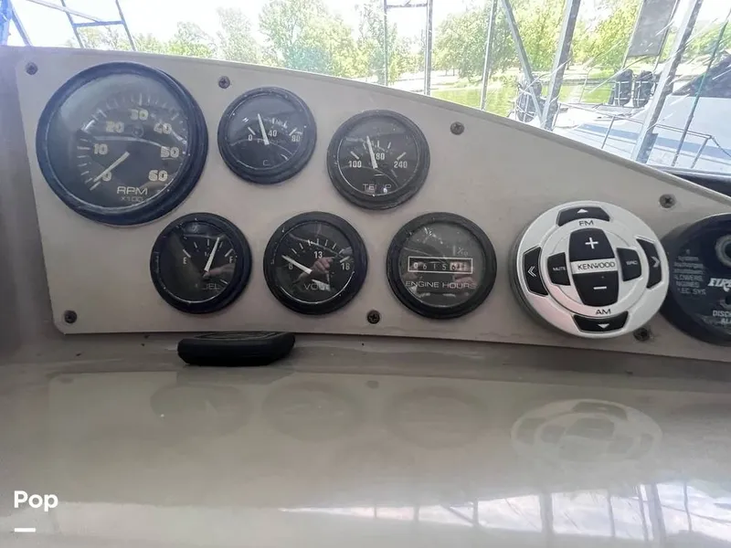 Slide: The Image of Carver Yachts 350 Mariner 1998 - 16570755
