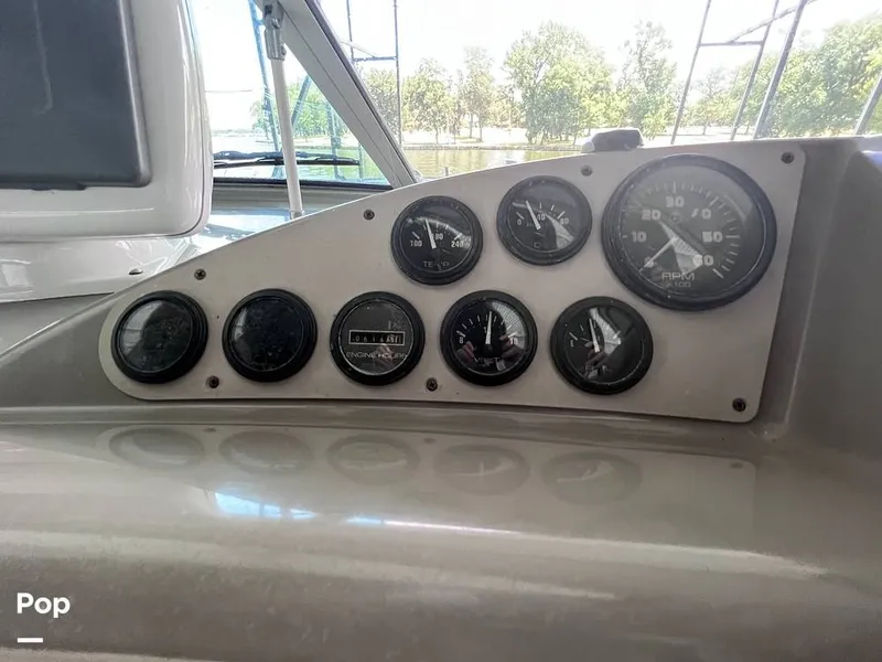 Slide: The Image of Carver Yachts 350 Mariner 1998 - 16570754