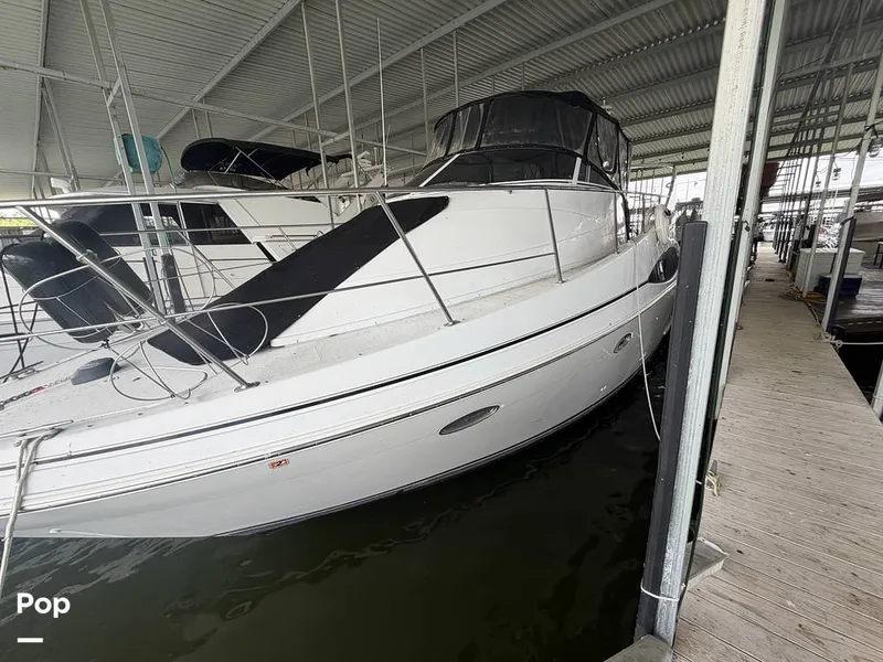 Slide: The Image of Carver Yachts 350 Mariner 1998 - 16570783