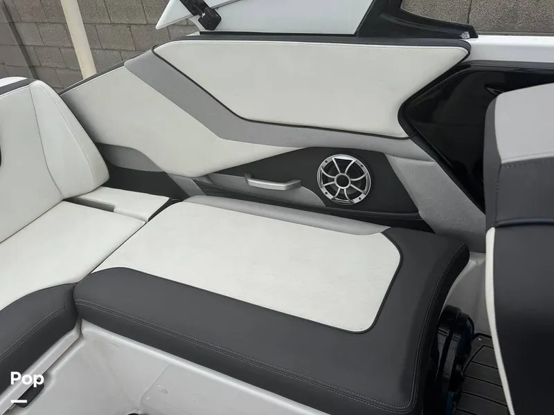 Slide: The Image of Yamaha 252SD 2023 - 16373624