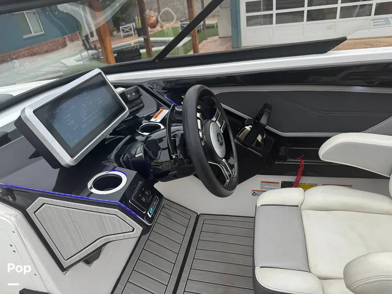 Slide: The Image of Yamaha 252SD 2023 - 16373642