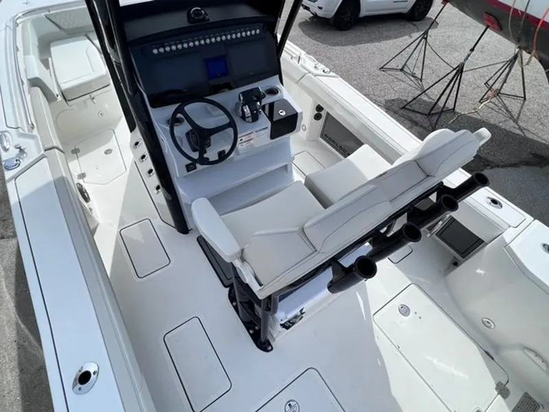 Slide: The Image of World Cat 260CC 2023 - 15