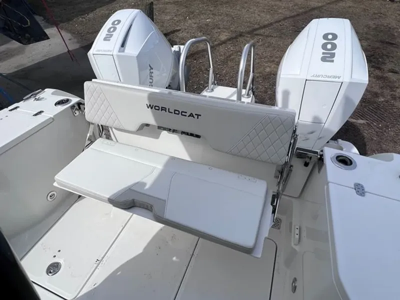 Slide: The Image of World Cat 260CC 2023 - 22