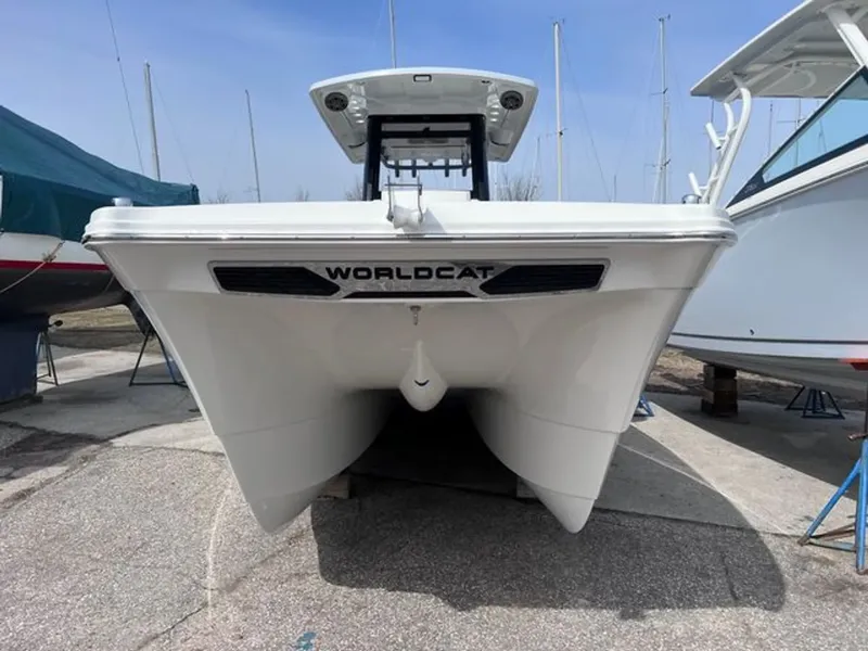 Slide: The Image of World Cat 260CC 2023 - 4