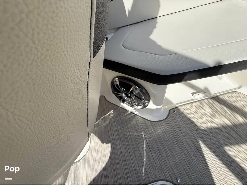 Slide: The Image of Sea Ray SPX210 2022 - 16370631