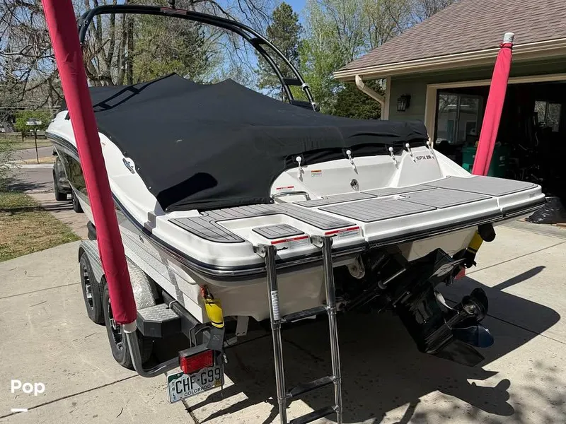 Slide: The Image of Sea Ray SPX210 2022 - 16370635