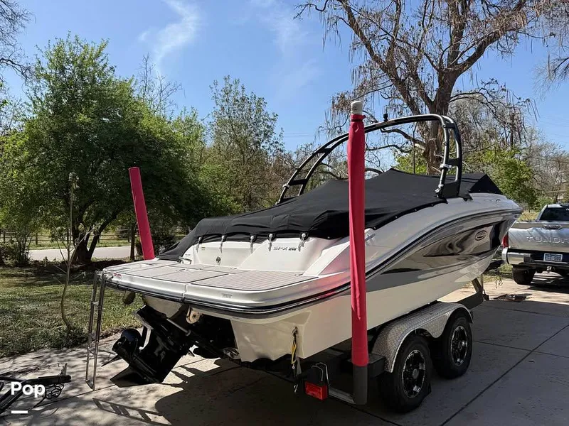Slide: The Image of Sea Ray SPX210 2022 - 16370637