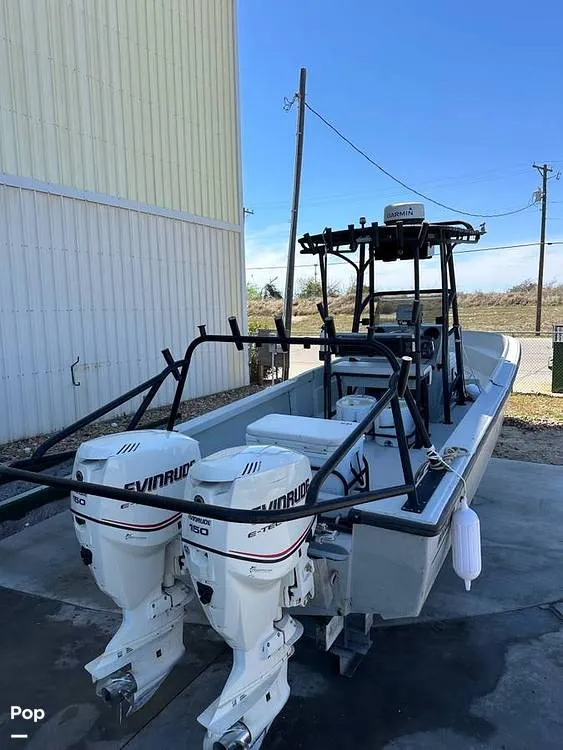 Slide: The Image of Boston Whaler Guardian 250 1992 - 16371230
