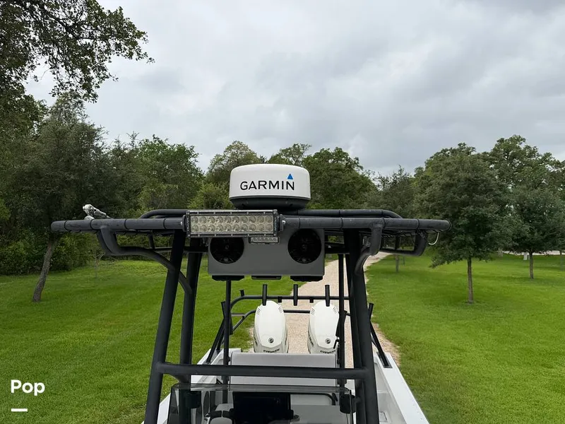 Slide: The Image of Boston Whaler Guardian 250 1992 - 16394265