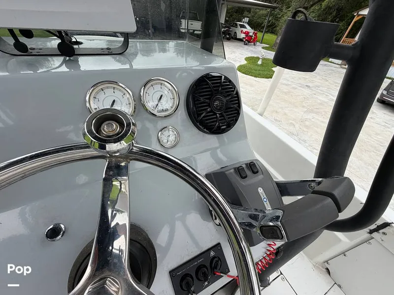 Slide: The Image of Boston Whaler Guardian 250 1992 - 16394298