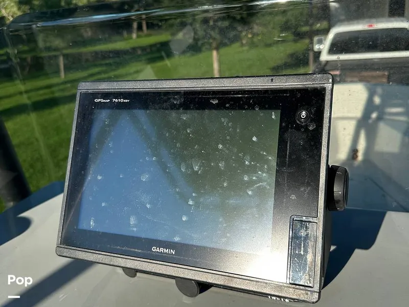 Slide: The Image of Boston Whaler Guardian 250 1992 - 16394314