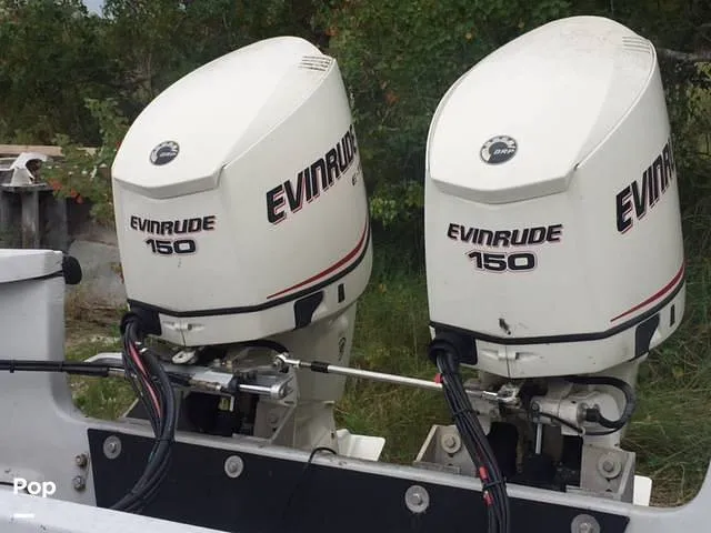 Slide: The Image of Boston Whaler Guardian 250 1992 - 16371228