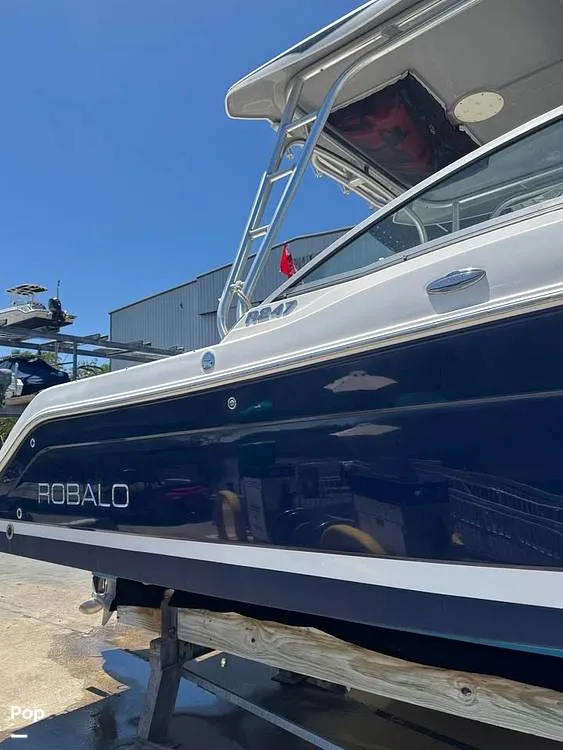 Slide: The Image of Robalo 247 2014 - 16371258