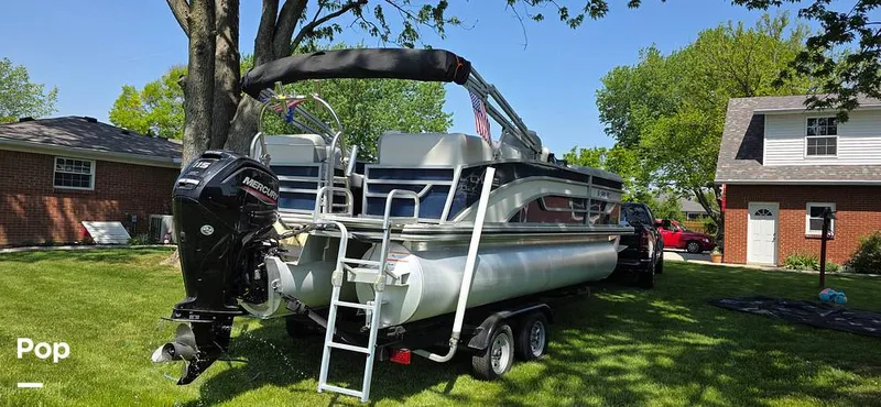 Slide: The Image of Lowe Super Sport Ss210 2023 - 16385796