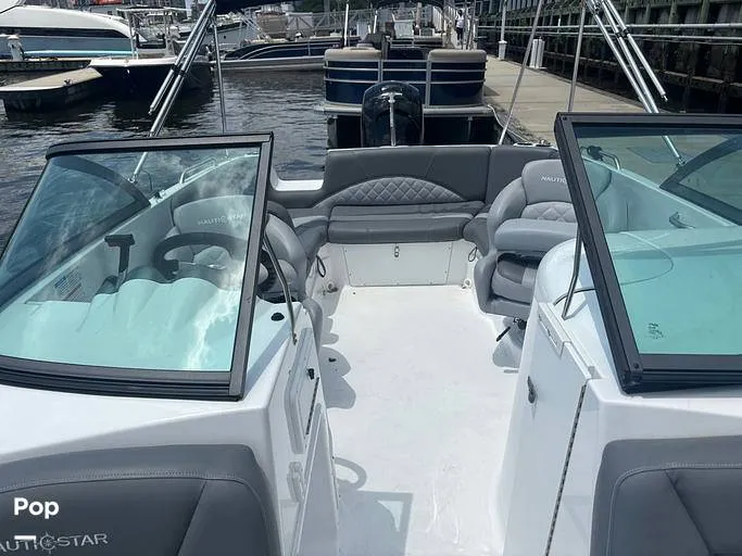 Slide: The Image of NauticStar 223 DC 2025 - 16373469