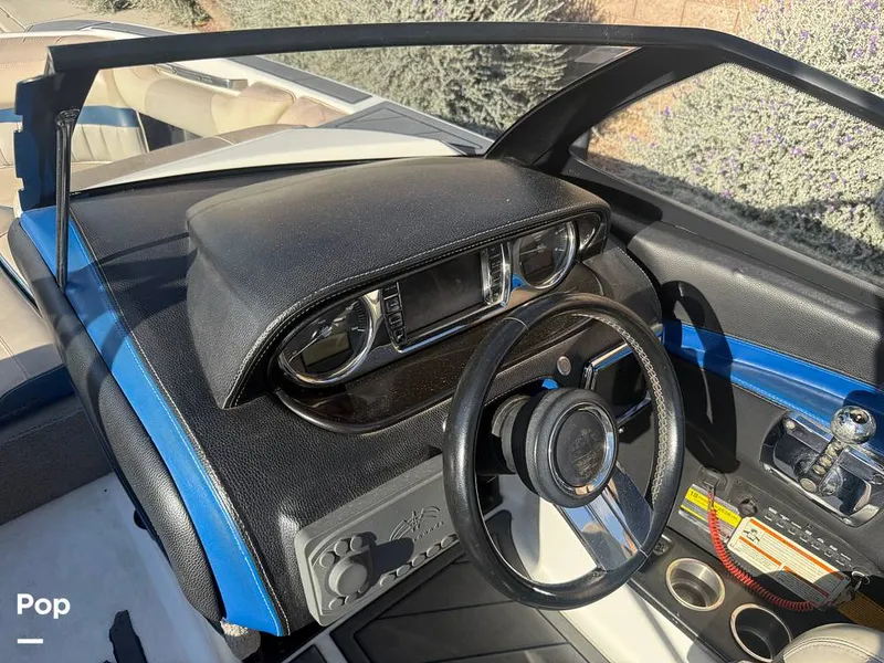 Slide: The Image of Cockpit - 16595109