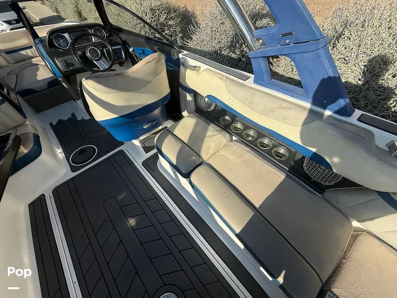 Slide: The Image of Malibu 24MXZ 2014 - 16595106
