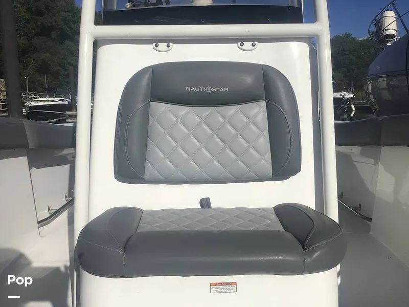Slide: The Image of NauticStar 22L 2024 - 16810459